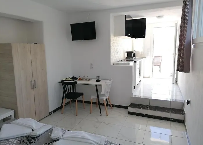 아파트 Zafiri Countryside 4 Agios Arsenios